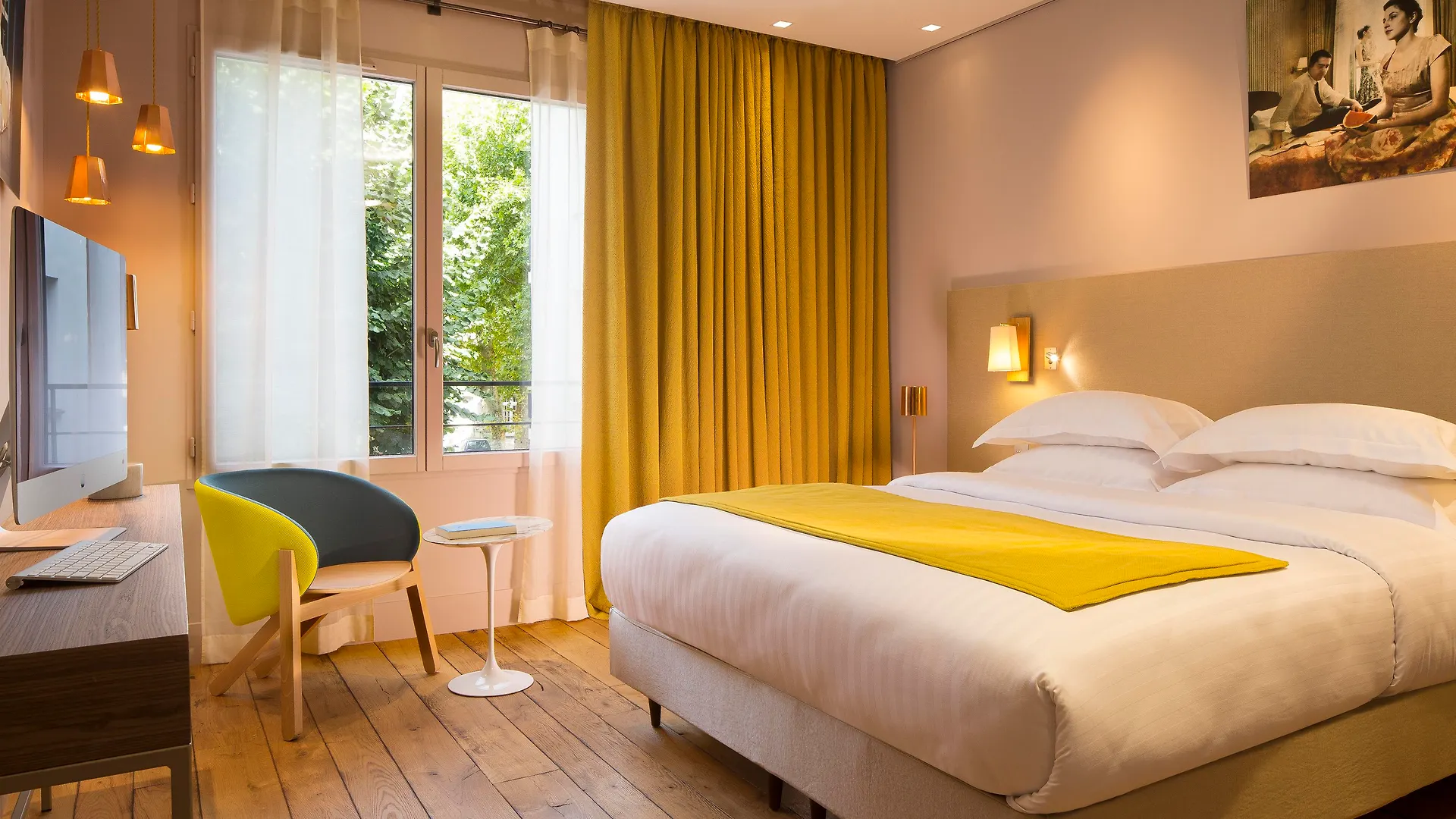 & La Belle Juliette Hotel Paris