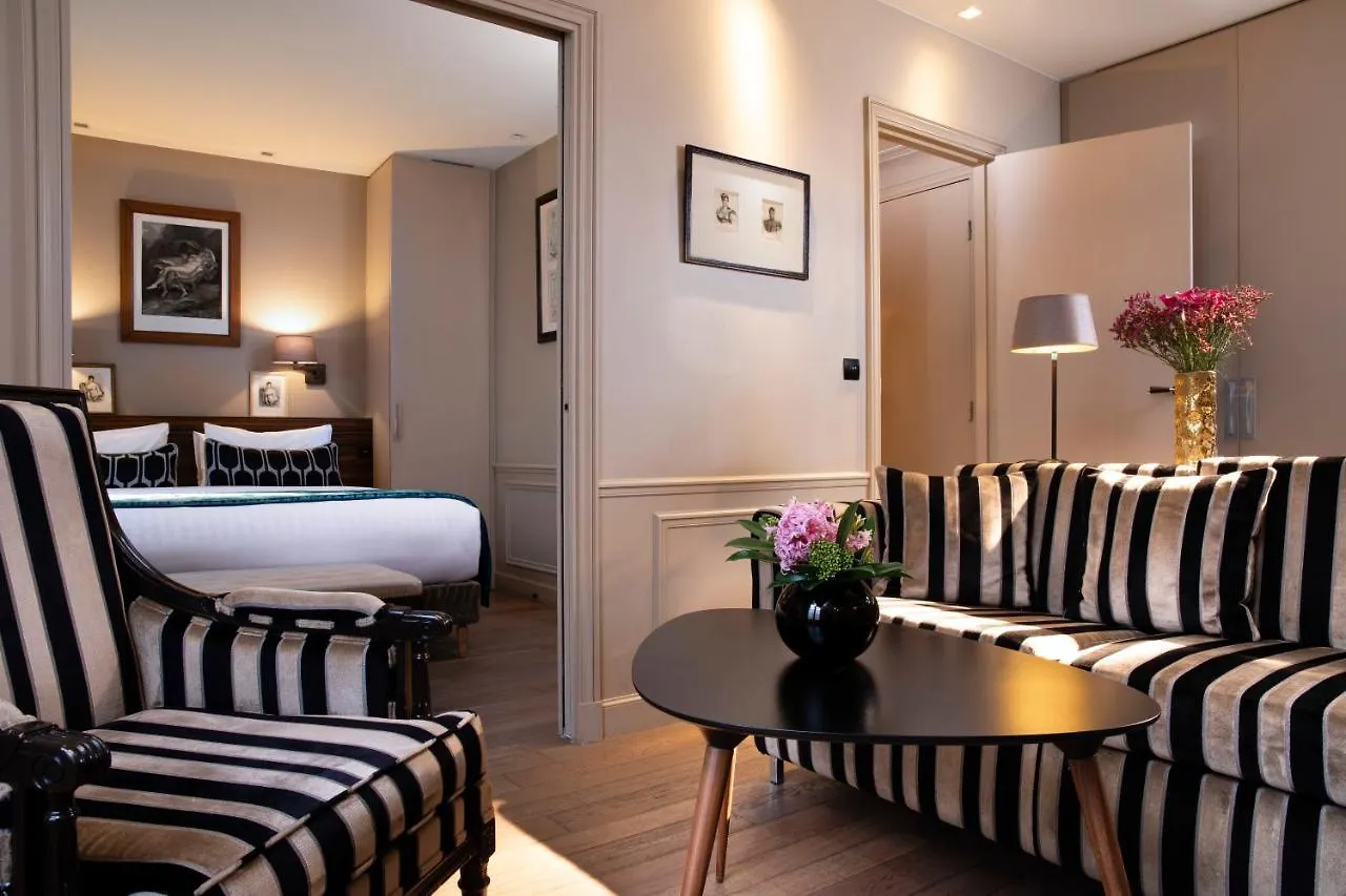 & La Belle Juliette Hotel Paris